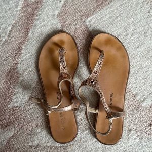 Chinese Laundry Womens Cain Flat Sandal